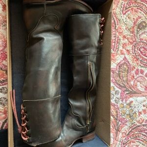 Freebird knew high boots